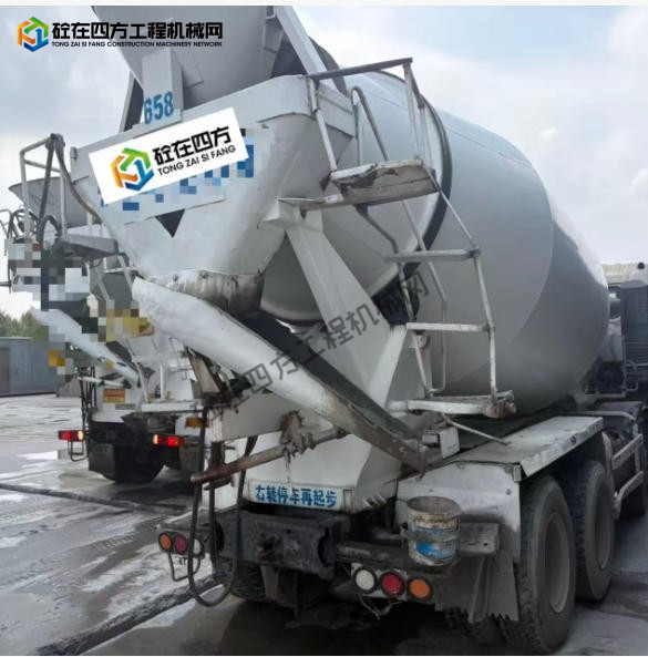 https://images.tongzsf.com/tong/truck_machine/20250928/168d8b11760000.jpg