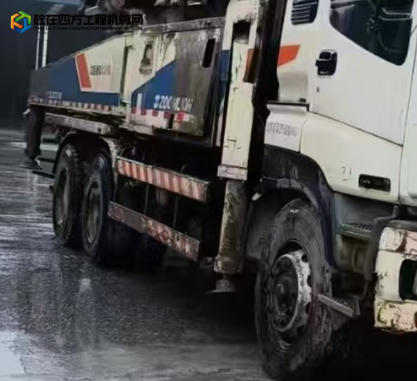https://images.tongzsf.com/tong/truck_machine/20250928/168d8c5c5d8c17.jpg