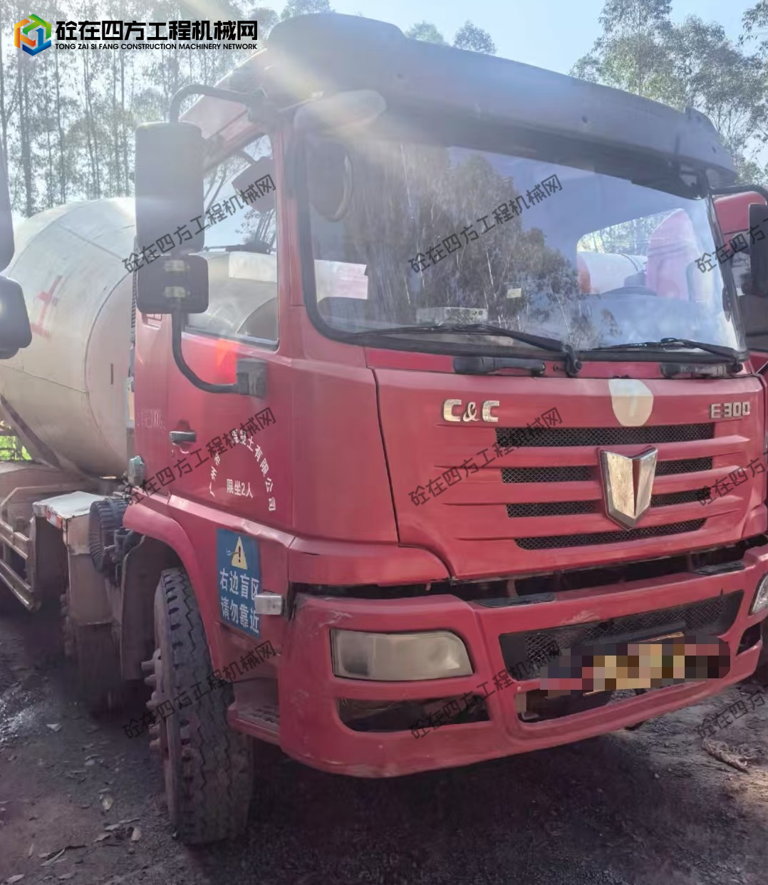 https://images.tongzsf.com/tong/truck_machine/20250929/168da2f6e52a30.jpg
