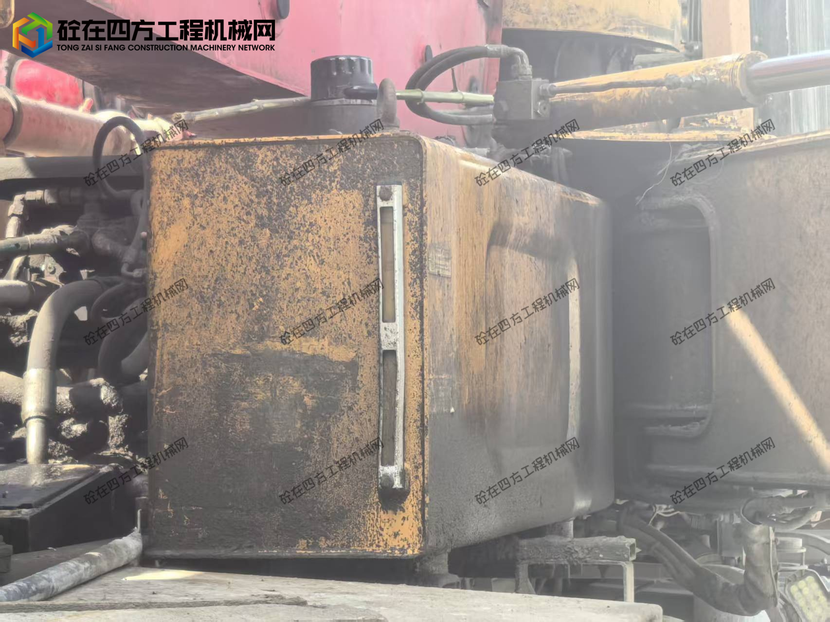 https://images.tongzsf.com/tong/truck_machine/20250930/168db99e9952bb.jpg