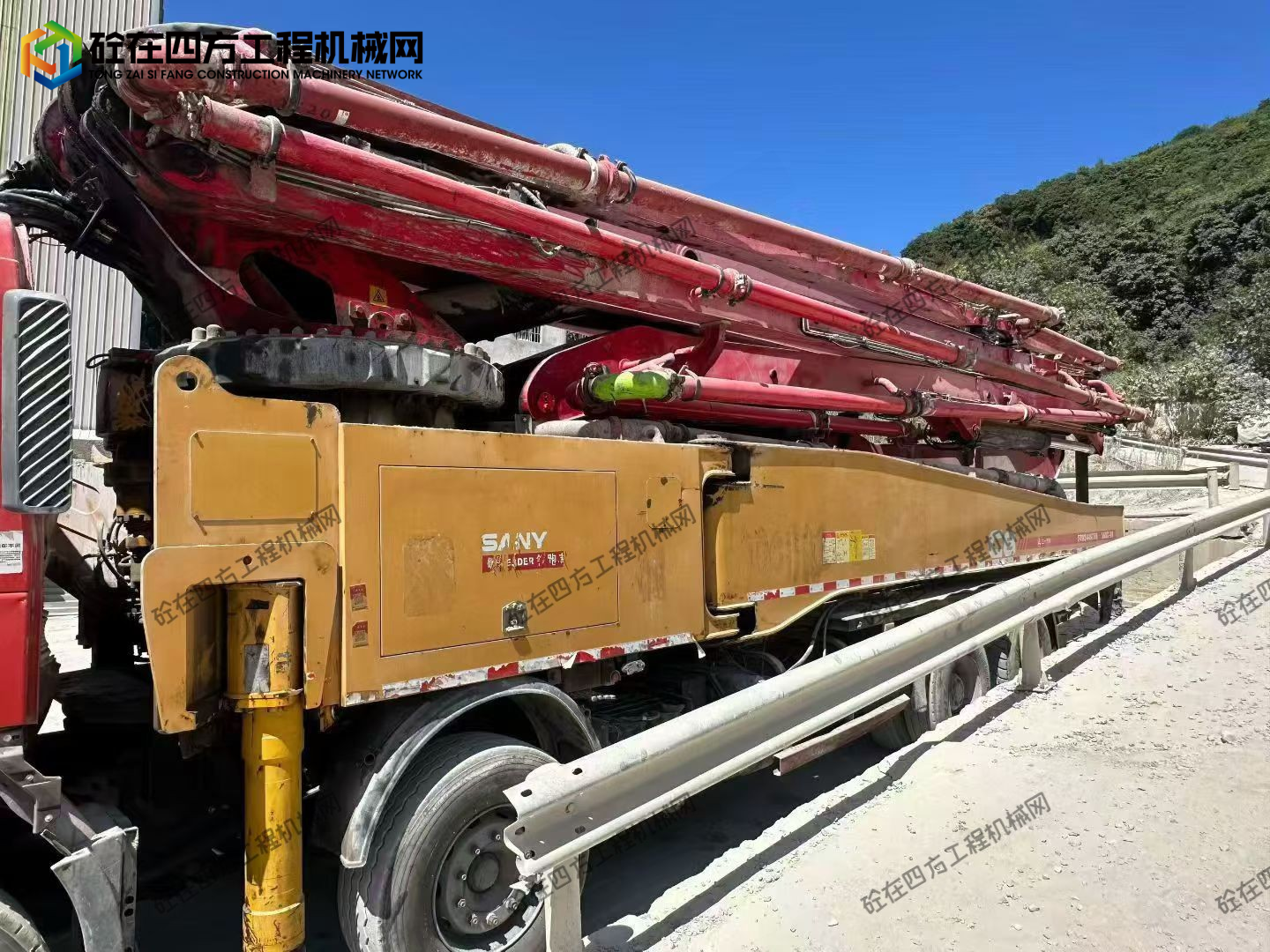 https://images.tongzsf.com/tong/truck_machine/20251003/168df8d5864c54.jpg