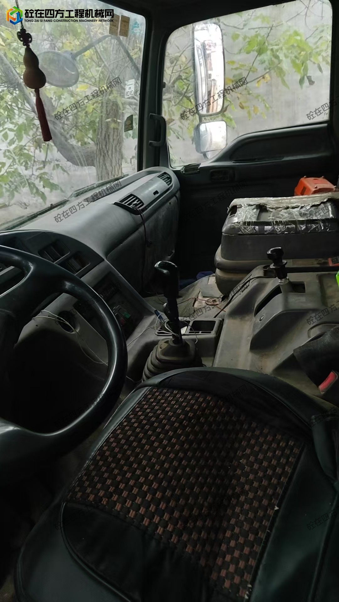 https://images.tongzsf.com/tong/truck_machine/20251003/168df8e670f69f.jpg