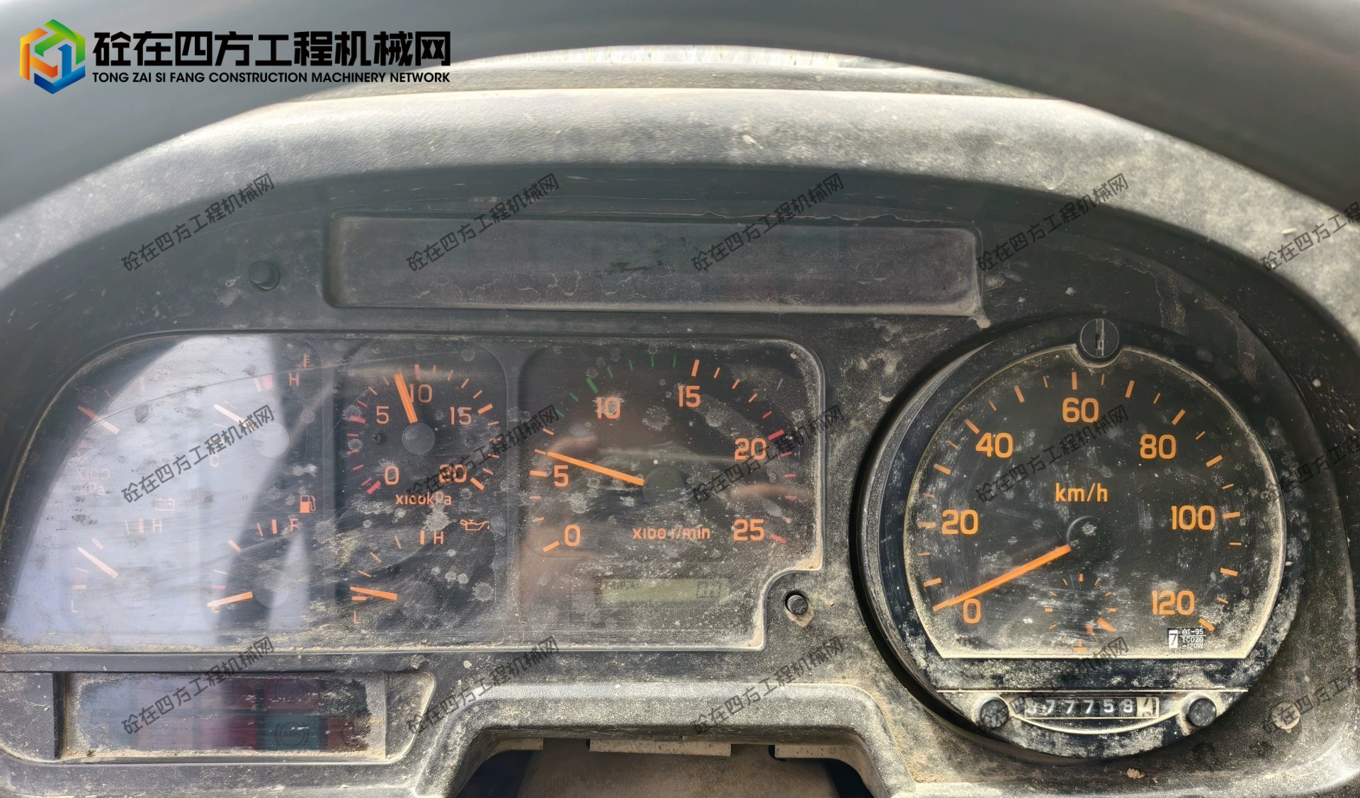 https://images.tongzsf.com/tong/truck_machine/20251004/168e079f23cf15.jpg