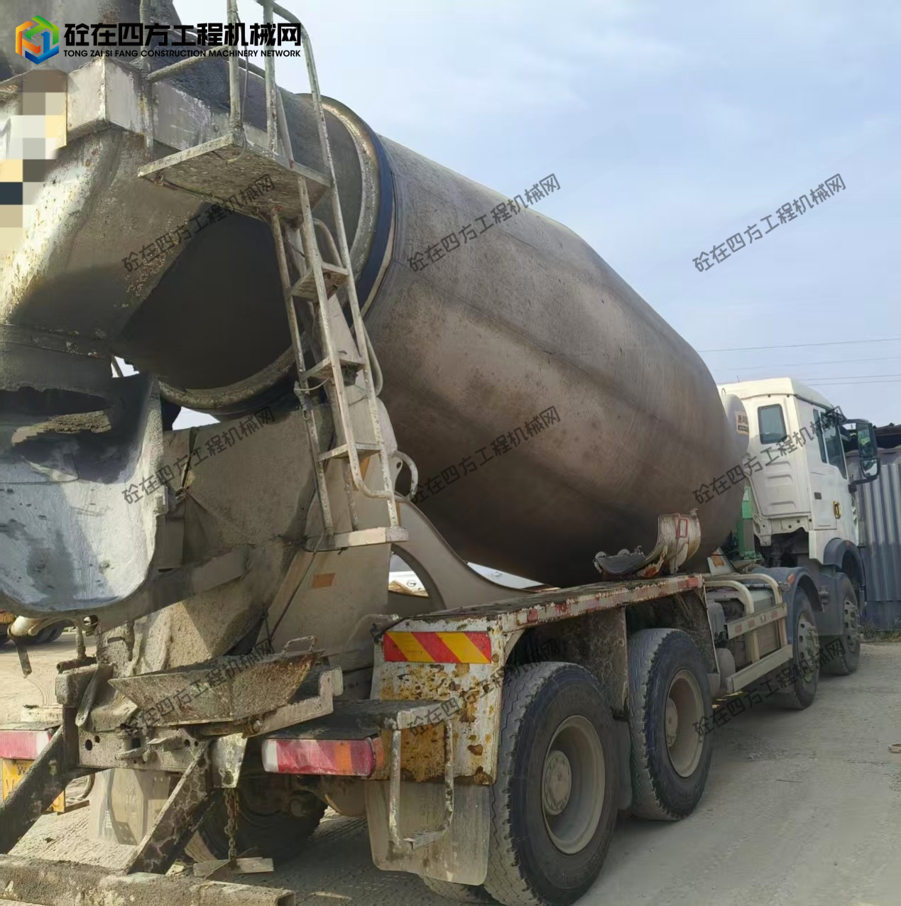 https://images.tongzsf.com/tong/truck_machine/20251006/168e3654be4dd4.jpg