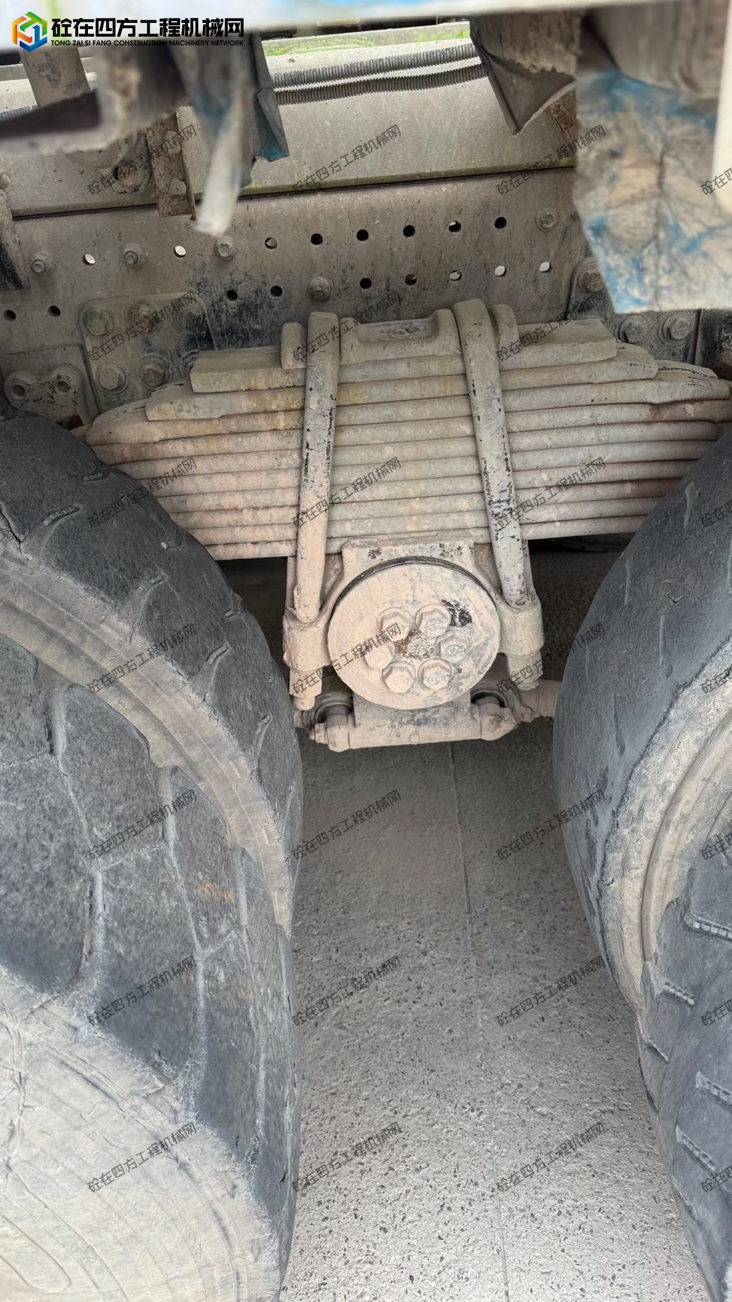 https://images.tongzsf.com/tong/truck_machine/20251008/168e5b40d98d8c.jpg