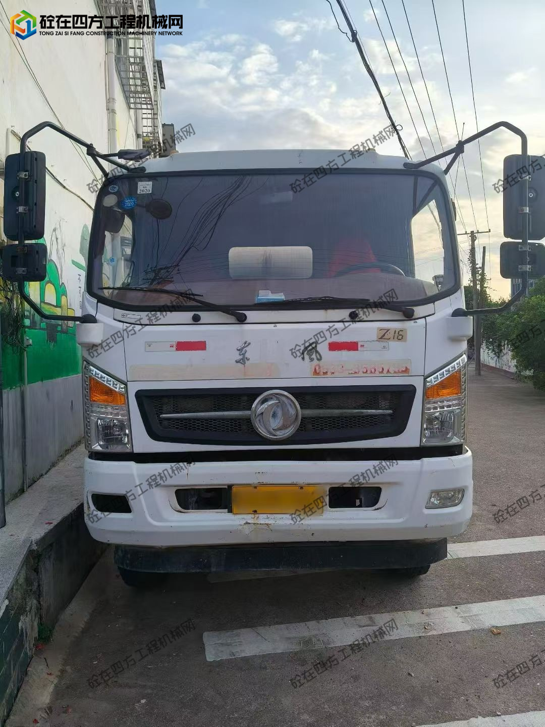 https://images.tongzsf.com/tong/truck_machine/20251009/168e72463e3b3e.jpg