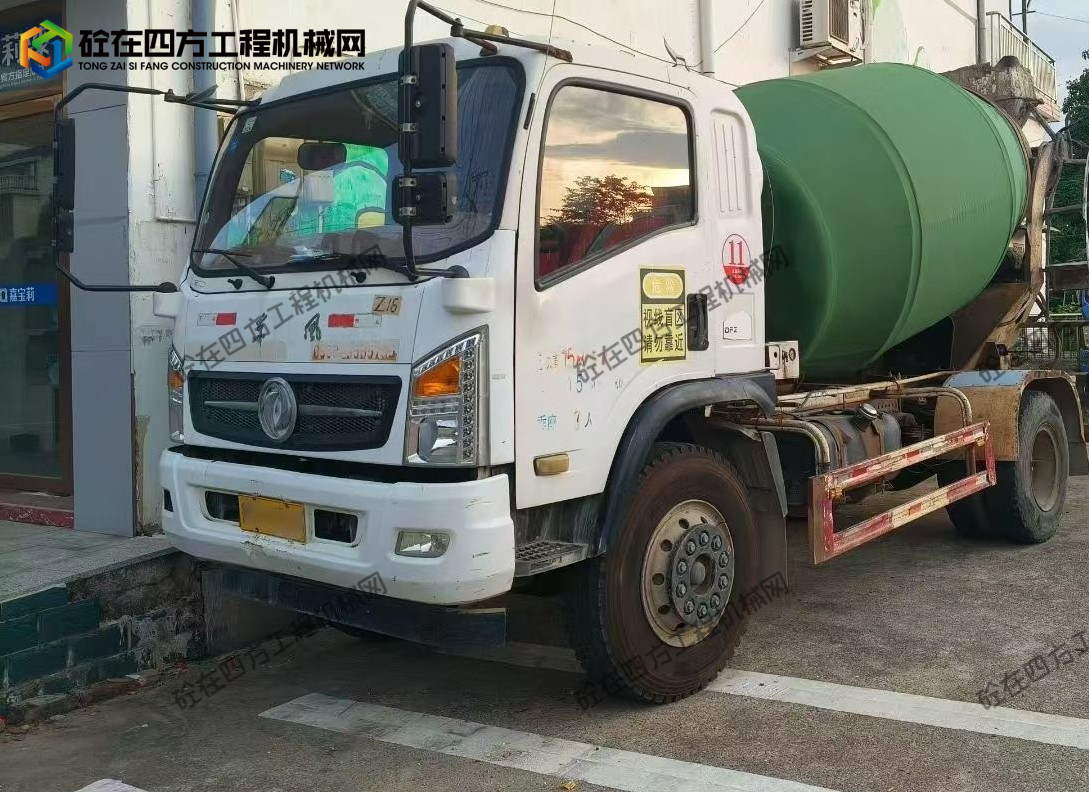 https://images.tongzsf.com/tong/truck_machine/20251009/168e72467155b0.jpg