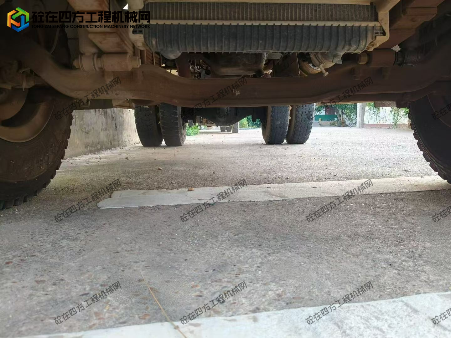 https://images.tongzsf.com/tong/truck_machine/20251009/168e724767717c.jpg