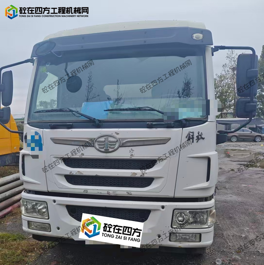 https://images.tongzsf.com/tong/truck_machine/20251009/168e7270d252c2.jpg