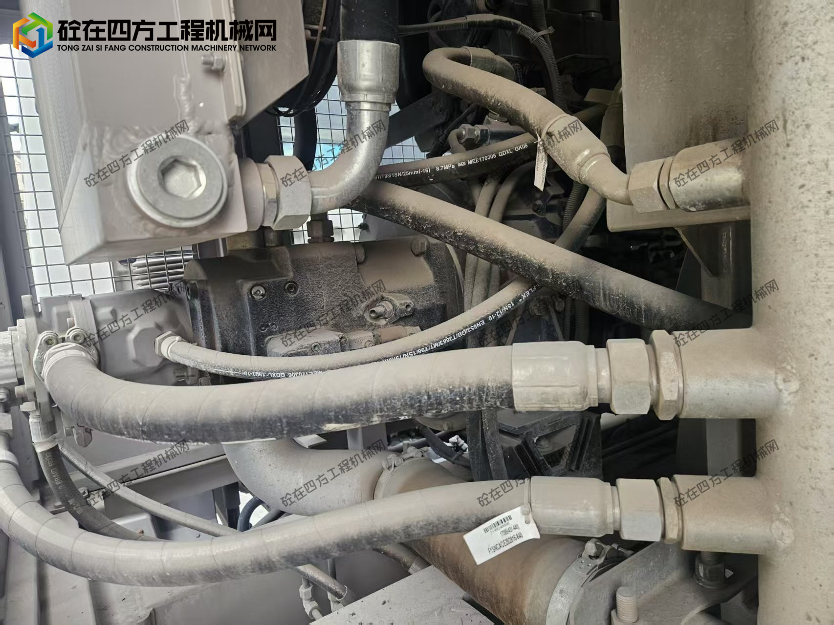 https://images.tongzsf.com/tong/truck_machine/20251009/168e72719d2e58.jpg