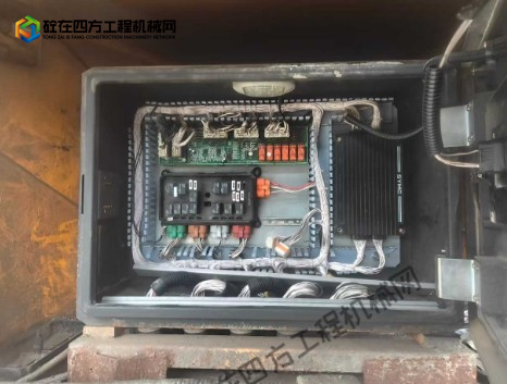 https://images.tongzsf.com/tong/truck_machine/20251009/168e75d98e42ff.png