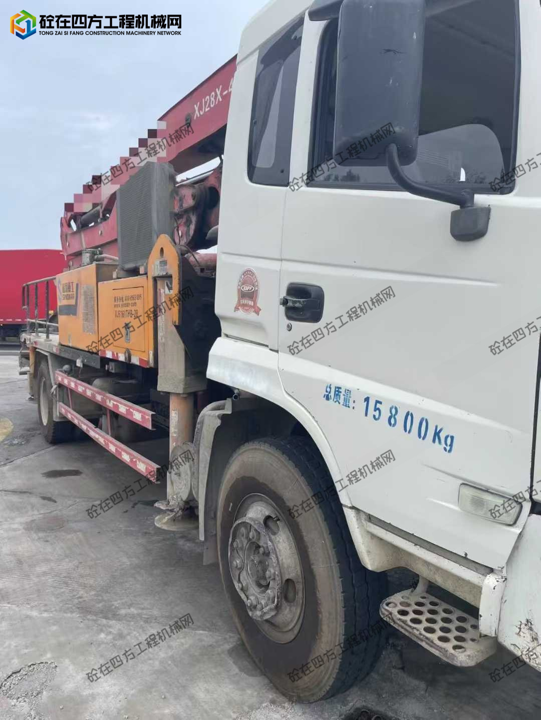 https://images.tongzsf.com/tong/truck_machine/20251009/168e75f391bf59.jpg