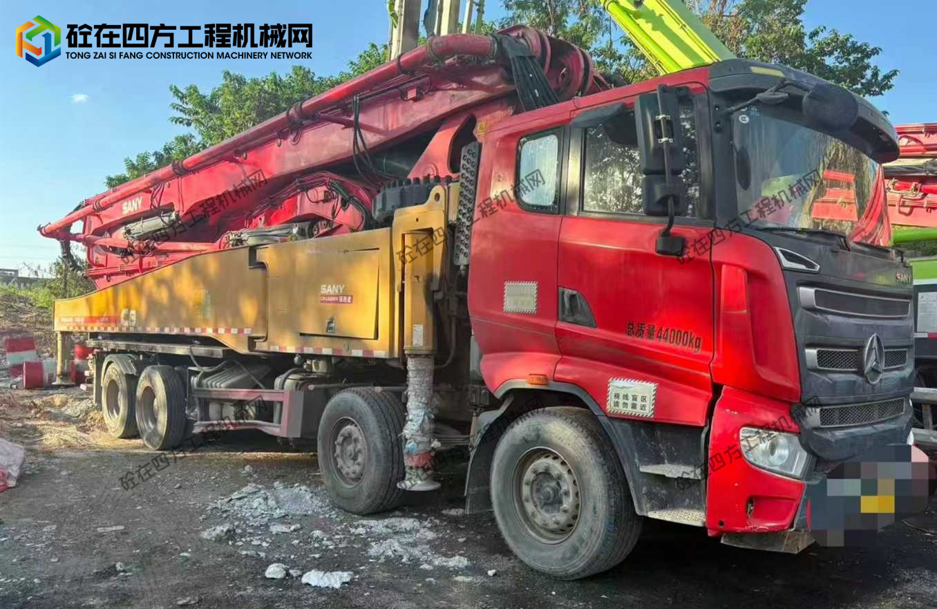 https://images.tongzsf.com/tong/truck_machine/20251010/168e8c02fc1932.jpg