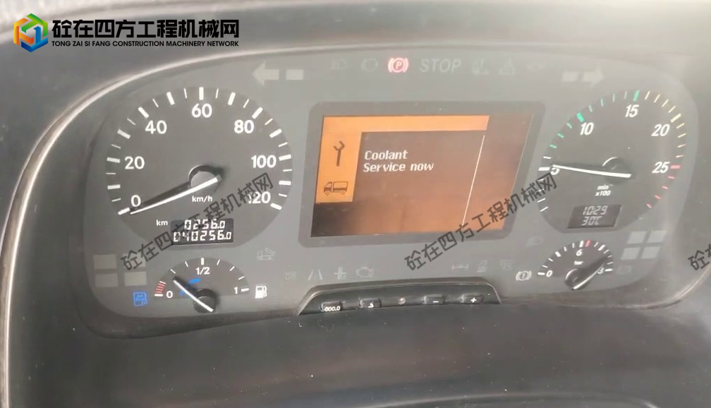 https://images.tongzsf.com/tong/truck_machine/20251010/168e8d0cc60811.png