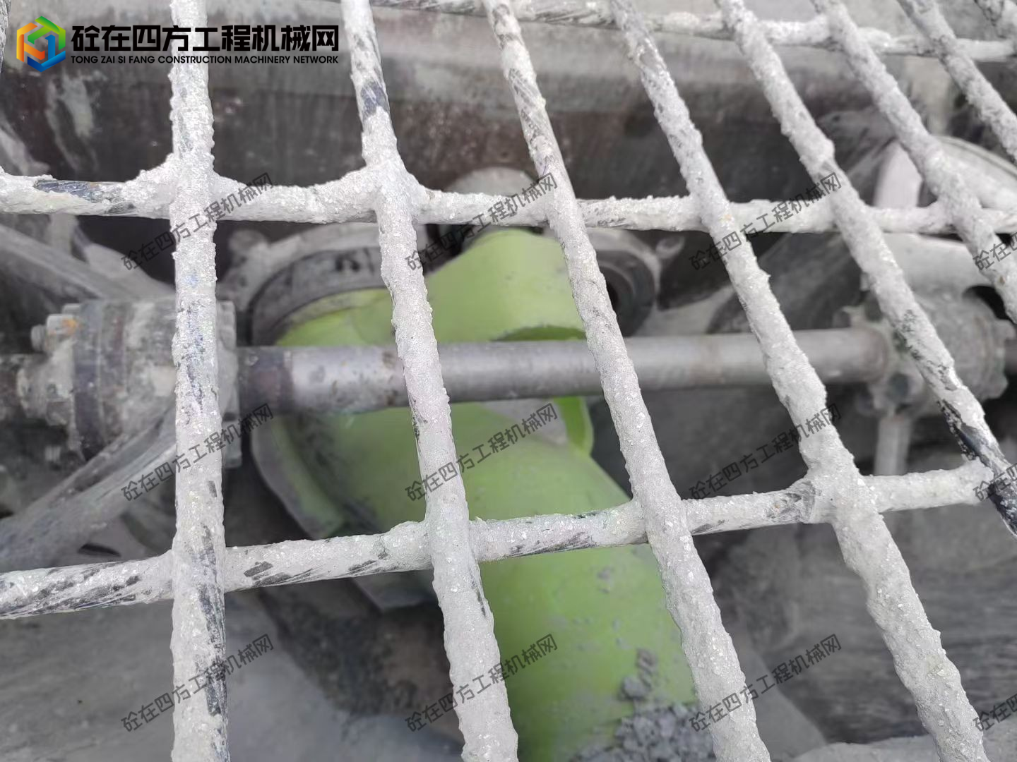https://images.tongzsf.com/tong/truck_machine/20251011/168e9c606bf773.jpg