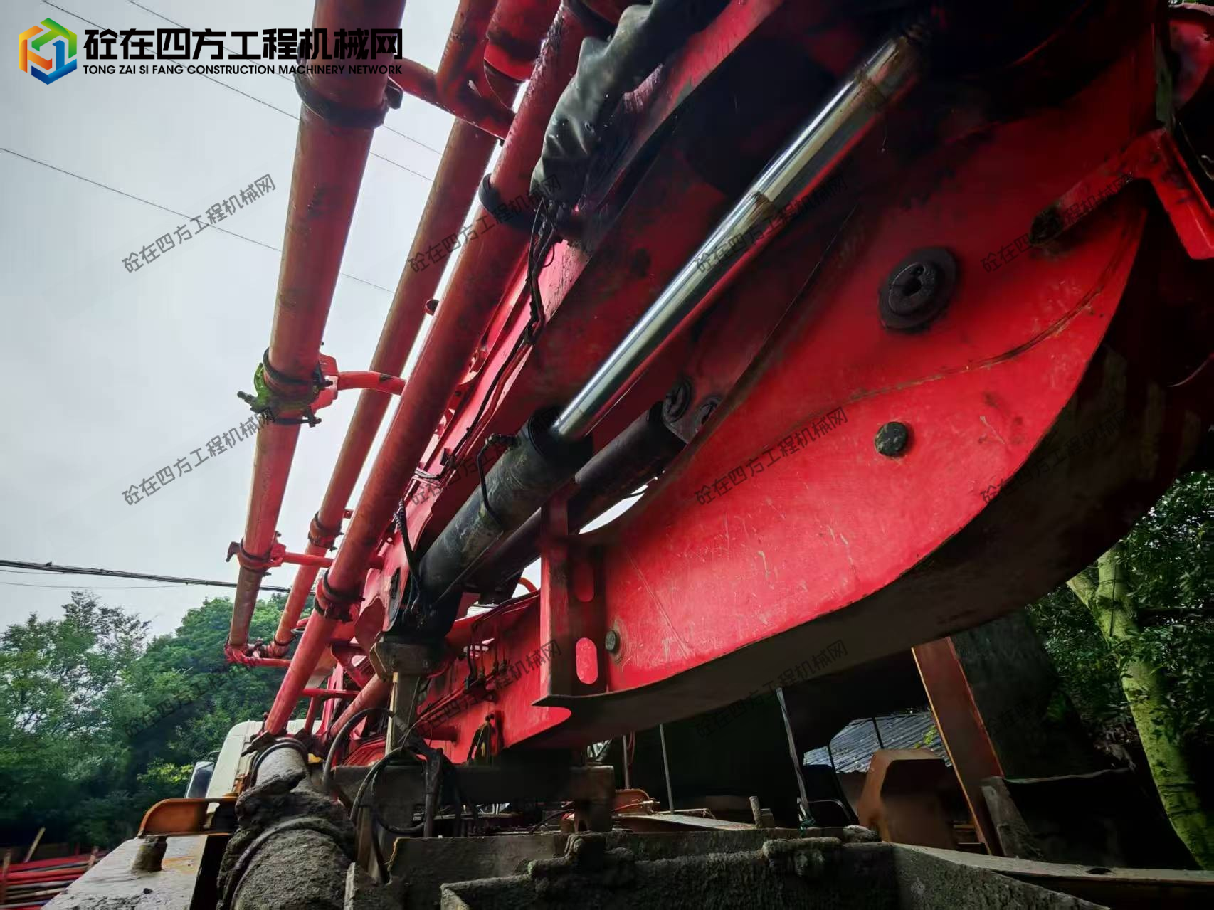 https://images.tongzsf.com/tong/truck_machine/20251012/168eb85ed71fe6.jpg