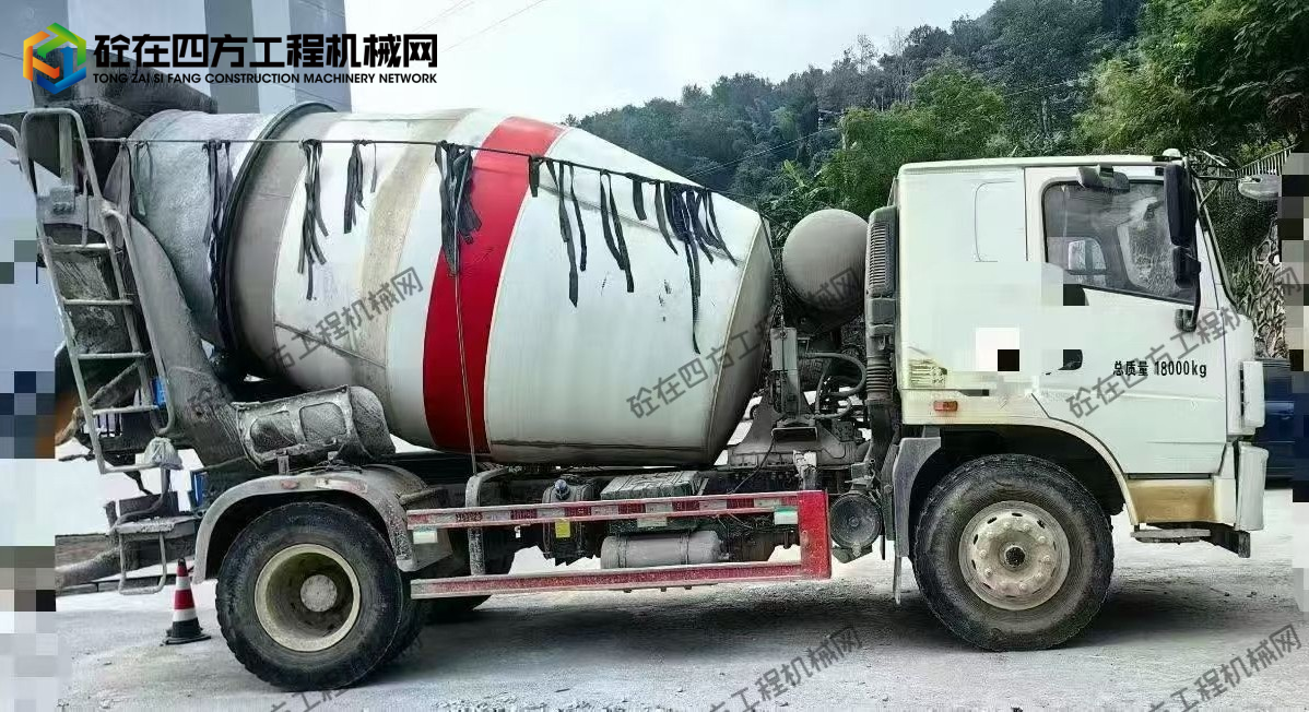 https://images.tongzsf.com/tong/truck_machine/20251013/168ecbb3dd18f3.jpg