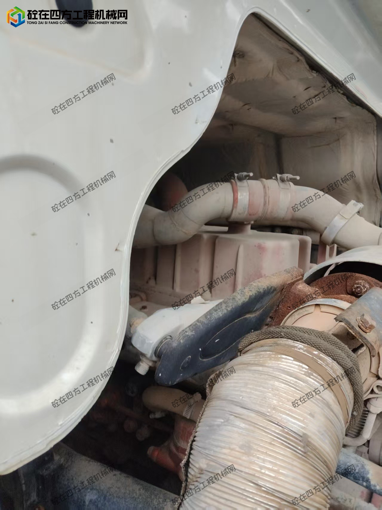 https://images.tongzsf.com/tong/truck_machine/20251013/168eccd3358175.jpg