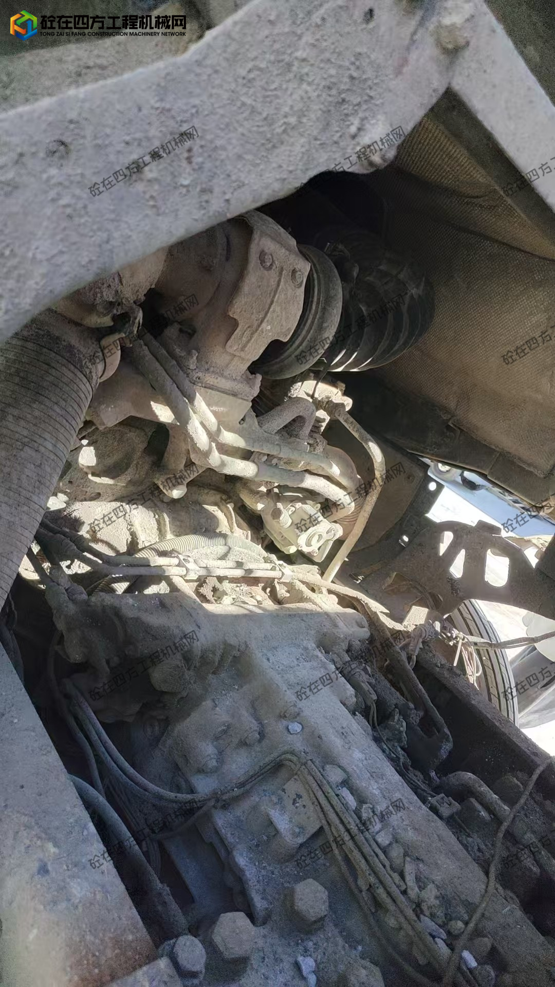 https://images.tongzsf.com/tong/truck_machine/20251014/168edfcc6ce042.jpg