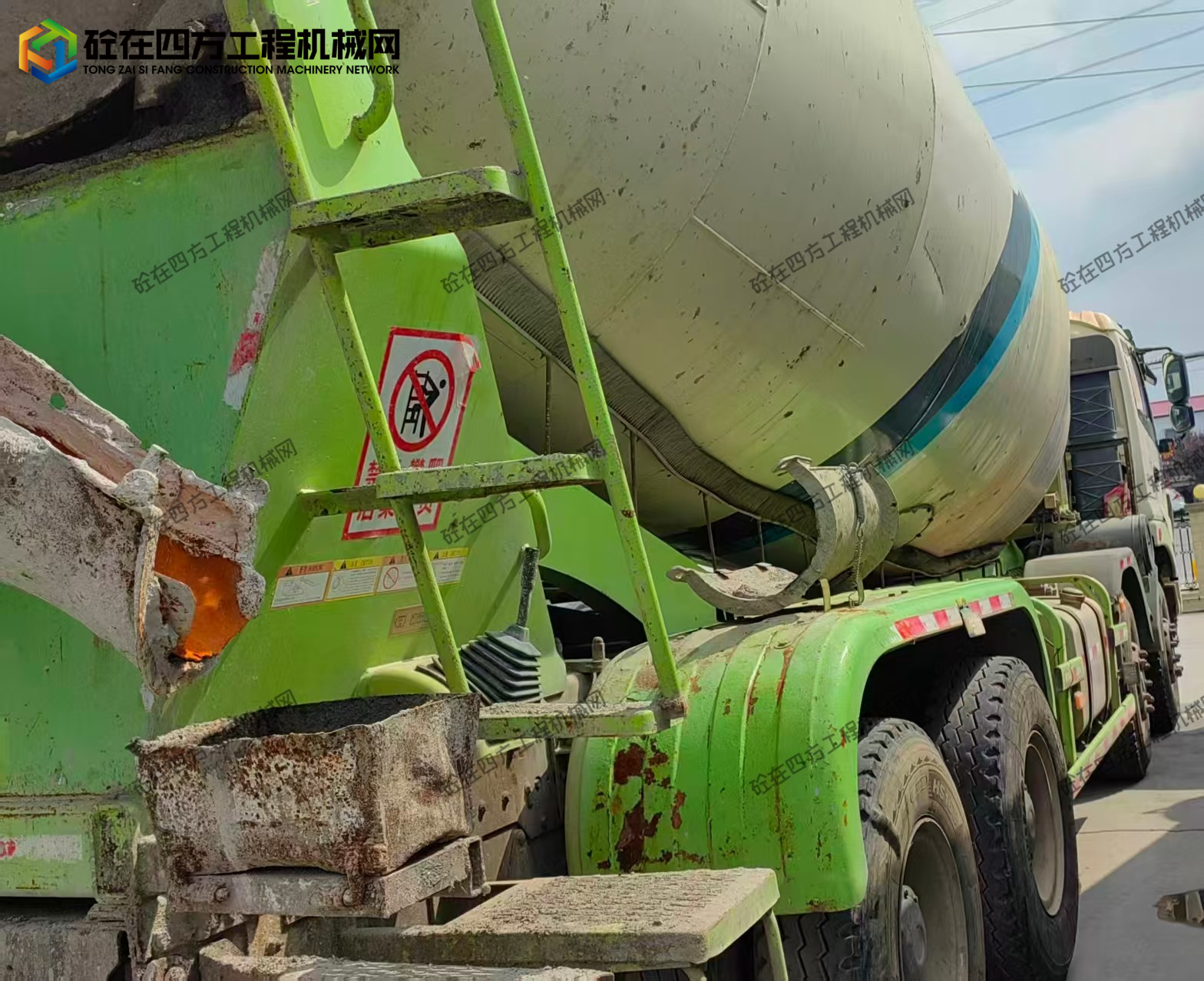 https://images.tongzsf.com/tong/truck_machine/20251014/168ee0f81eccc0.jpg