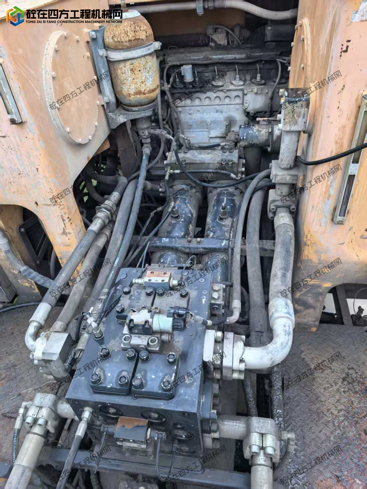 https://images.tongzsf.com/tong/truck_machine/20251014/168ee14b19b4d7.jpg