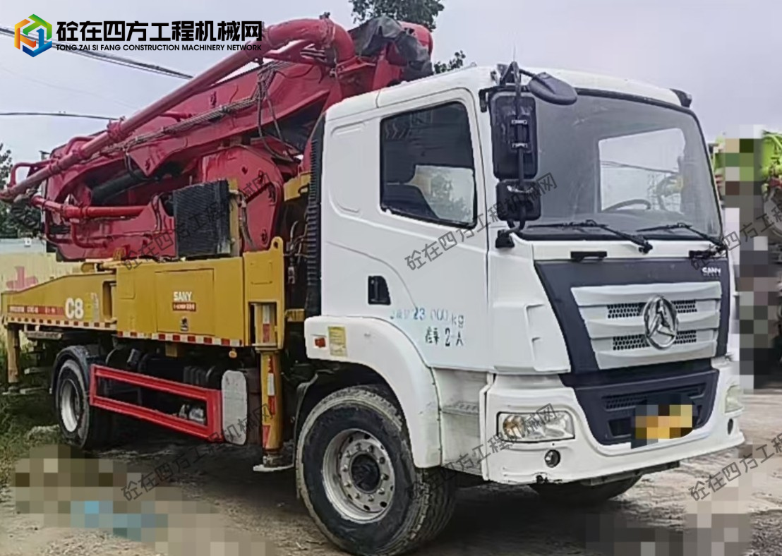 https://images.tongzsf.com/tong/truck_machine/20251015/168eef711b7aa9.jpg