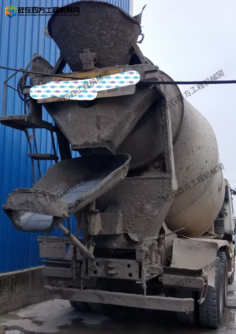 https://images.tongzsf.com/tong/truck_machine/20251015/168ef14e6ef5fa.jpg