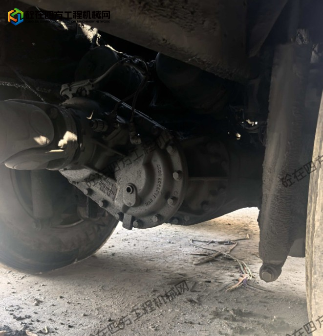 https://images.tongzsf.com/tong/truck_machine/20251015/168ef6f6389af8.png