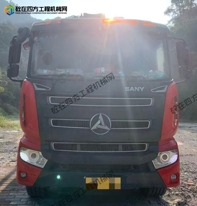 https://images.tongzsf.com/tong/truck_machine/20251016/168f063530f2f1.png