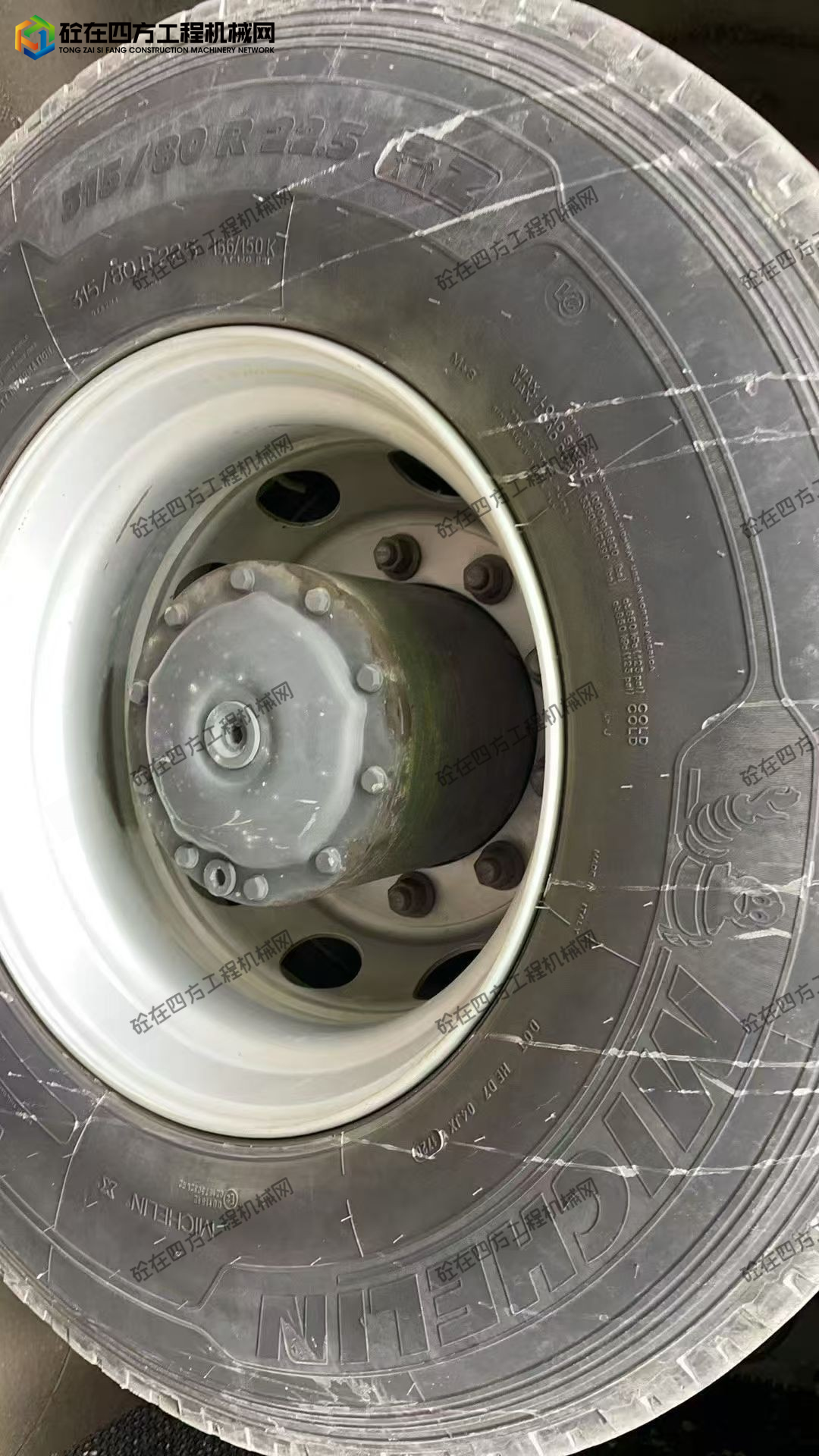 https://images.tongzsf.com/tong/truck_machine/20251017/168f1ac8f443cd.jpg