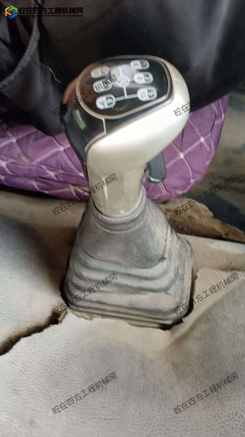 https://images.tongzsf.com/tong/truck_machine/20251017/168f1de680db77.jpg