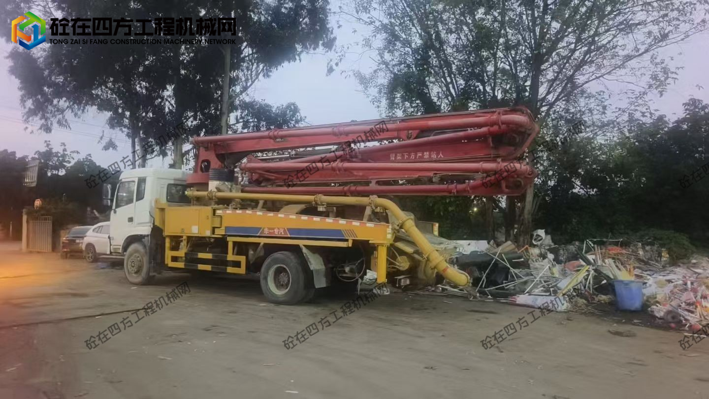 https://images.tongzsf.com/tong/truck_machine/20251017/168f265a83cc9c.jpg