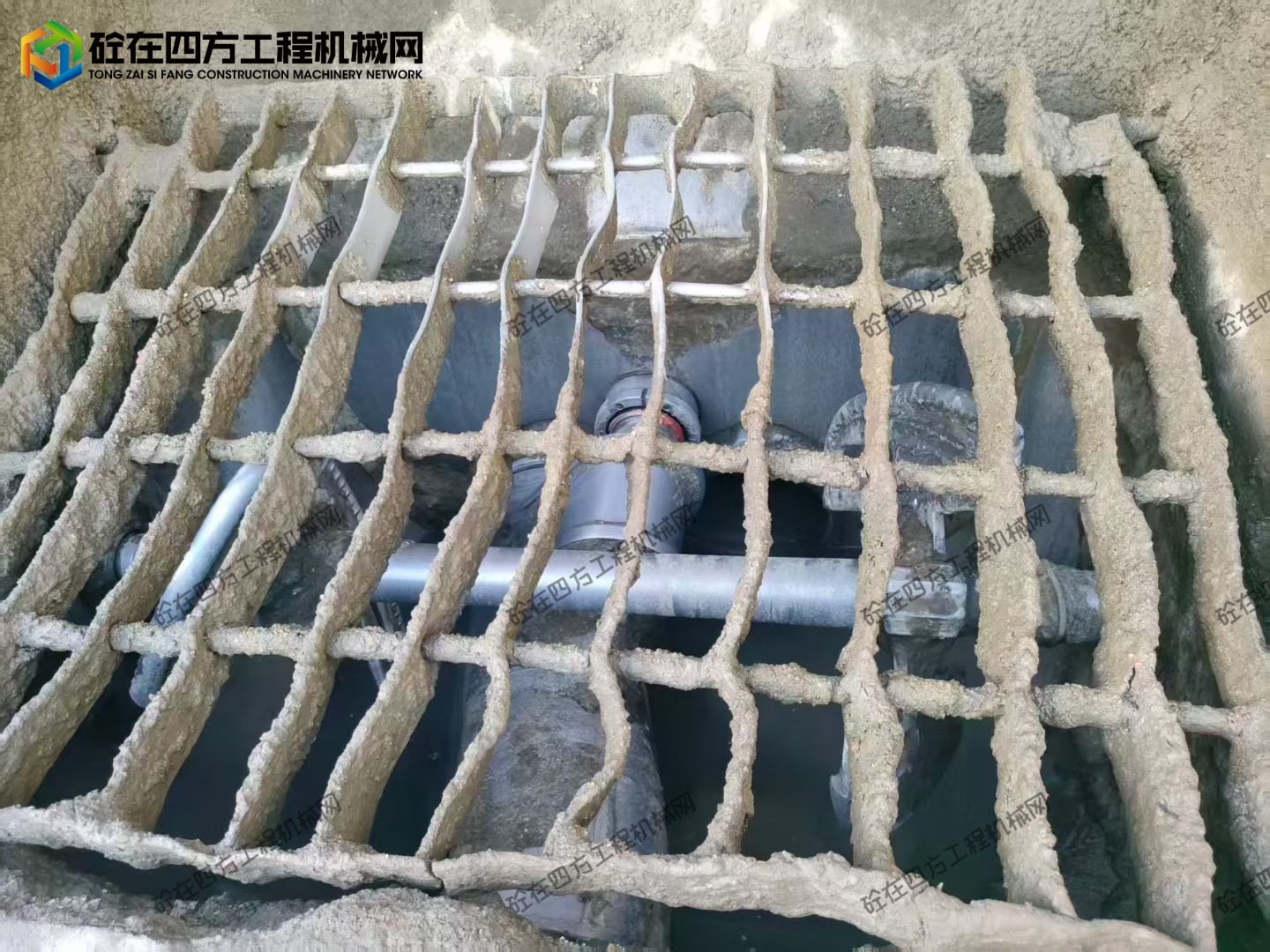https://images.tongzsf.com/tong/truck_machine/20251018/168f26f12d22dc.jpg