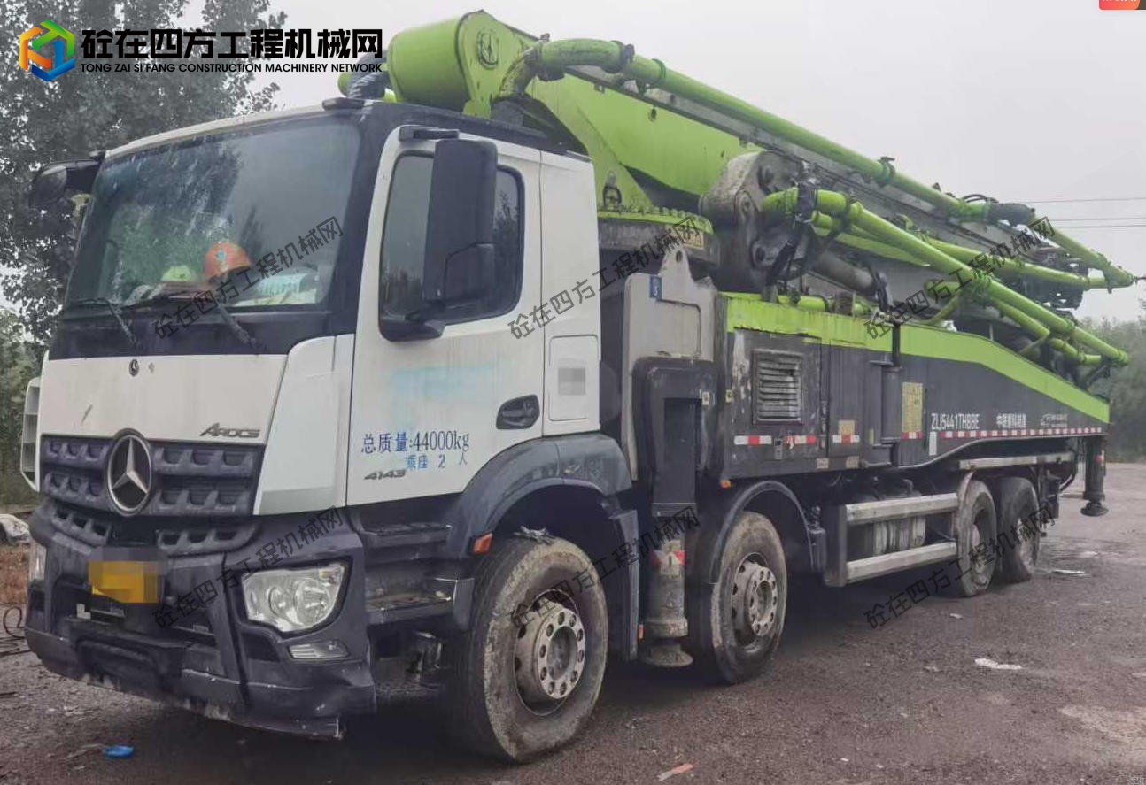 https://images.tongzsf.com/tong/truck_machine/20251021/168f73c70bad28.jpg
