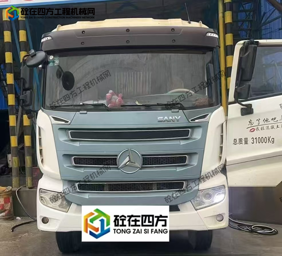 https://images.tongzsf.com/tong/truck_machine/20251022/168f89d3b2c5dc.jpg