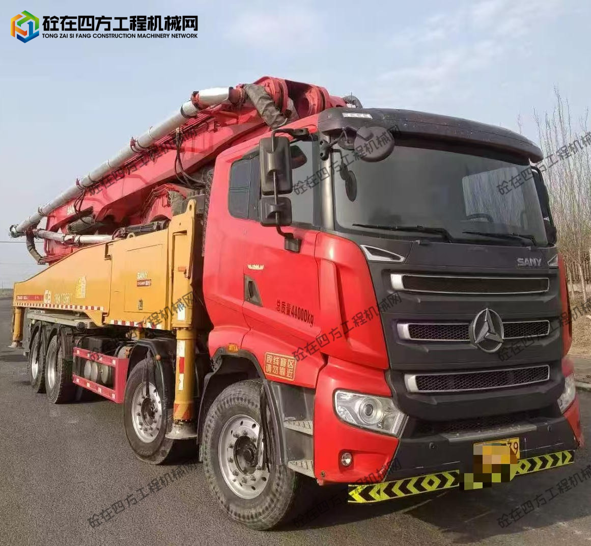 https://images.tongzsf.com/tong/truck_machine/20251022/168f89e92cac45.jpg