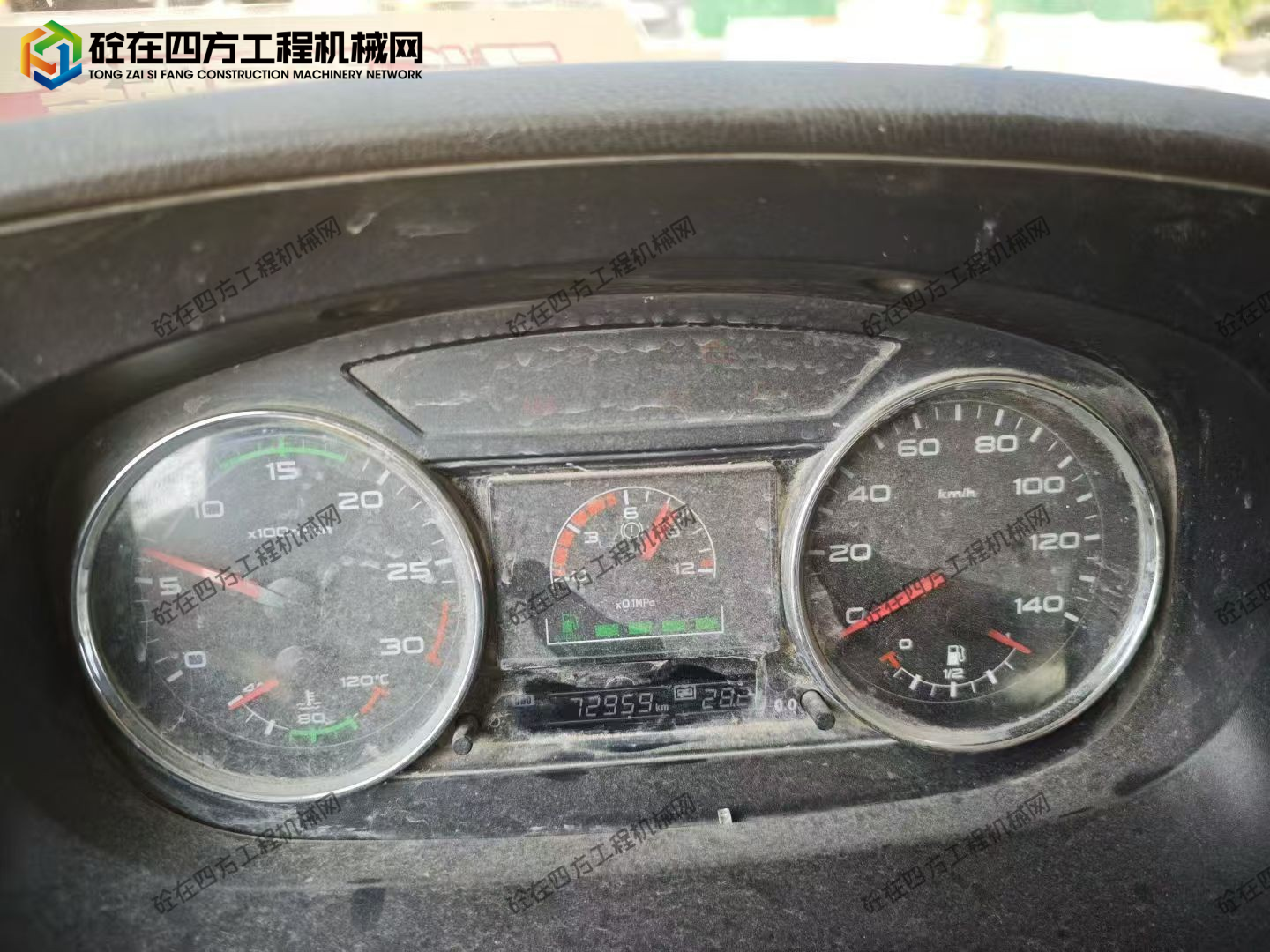 https://images.tongzsf.com/tong/truck_machine/20251022/168f89e95426e0.jpg