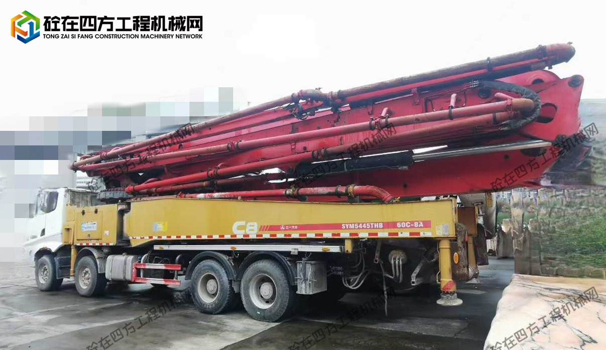 https://images.tongzsf.com/tong/truck_machine/20251027/168fed3454fc43.jpg