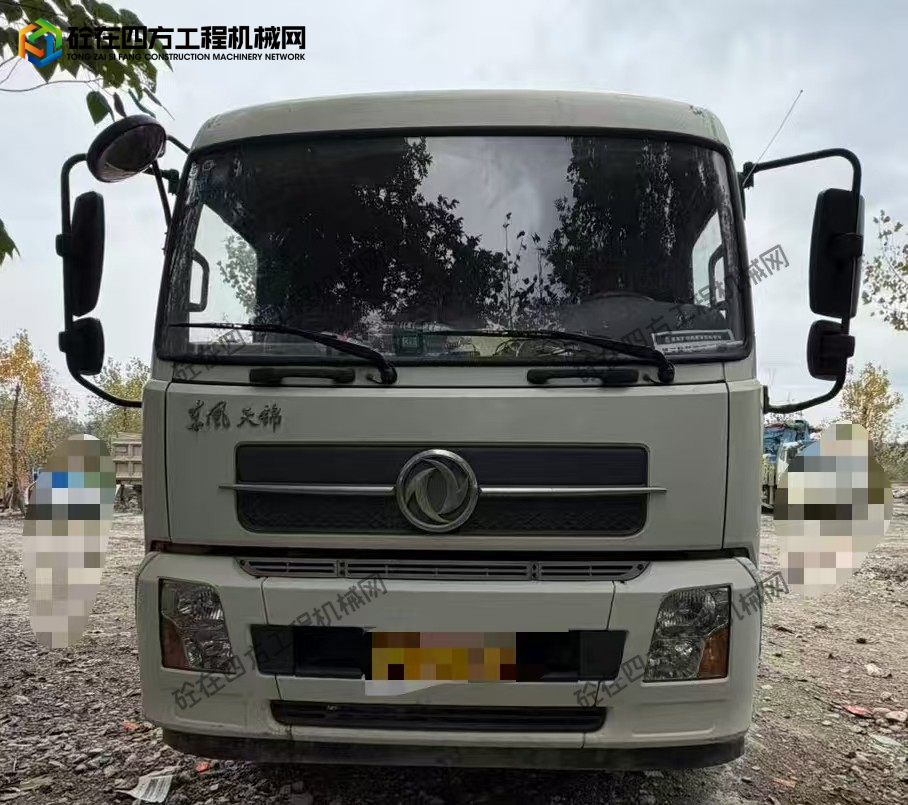 https://images.tongzsf.com/tong/truck_machine/20251103/16908531002164.jpg
