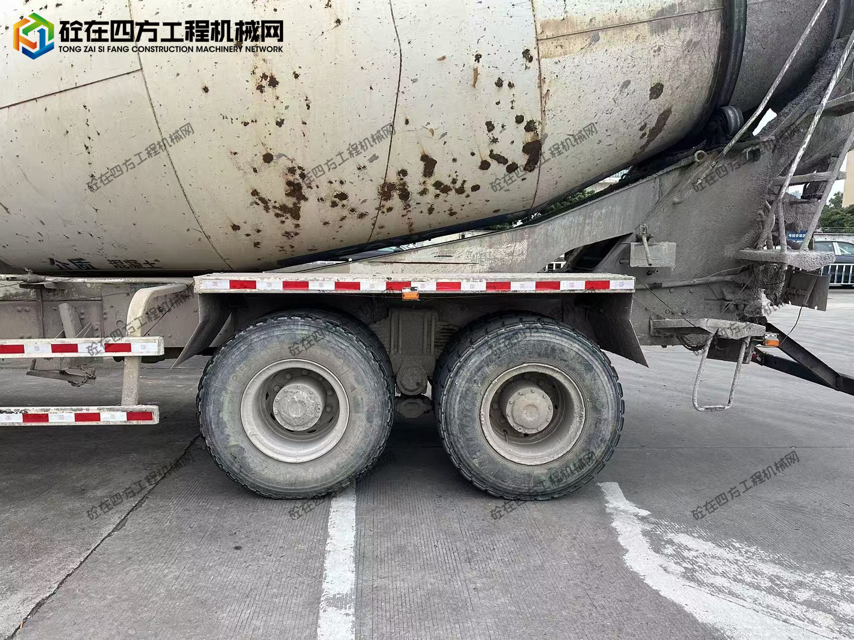 https://images.tongzsf.com/tong/truck_machine/20251105/1690b17fe99ef7.jpg