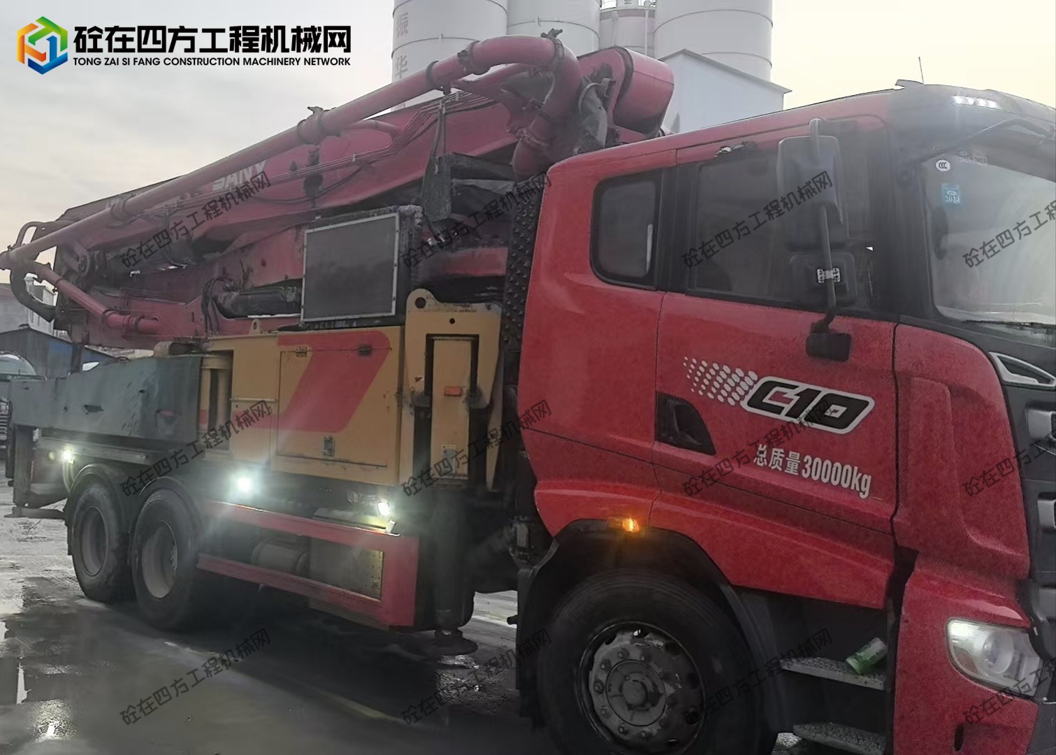 https://images.tongzsf.com/tong/truck_machine/20251119/1691d2e4e0fc81.jpg