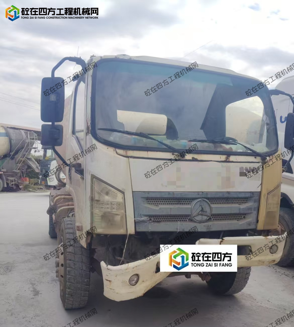 https://images.tongzsf.com/tong/truck_machine/20251121/1691fffc75495b.jpg