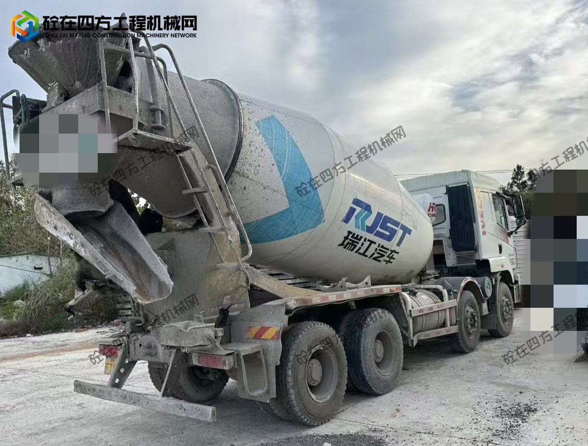 https://images.tongzsf.com/tong/truck_machine/20251123/1692307f4b3e70.jpg