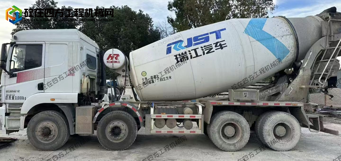 https://images.tongzsf.com/tong/truck_machine/20251123/169230802e9981.jpg