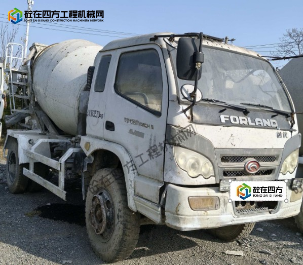 https://images.tongzsf.com/tong/truck_machine/20251202/1692e56f197da4.png