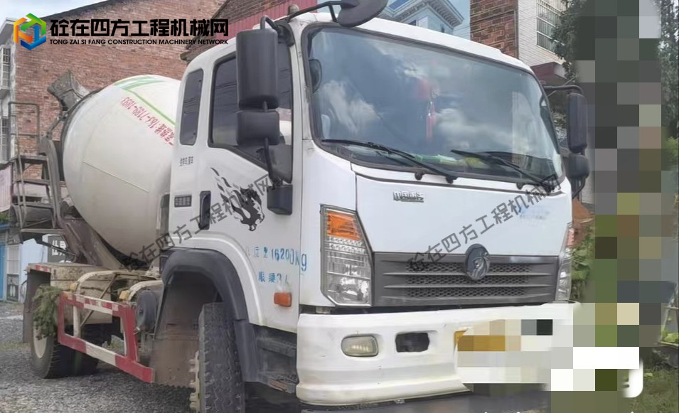 https://images.tongzsf.com/tong/truck_machine/20251203/1692ffa5be4e8c.jpg