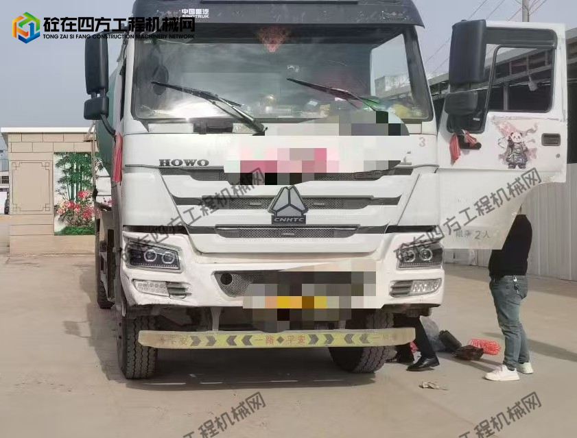 https://images.tongzsf.com/tong/truck_machine/20251212/1693b6e45782ed.jpg