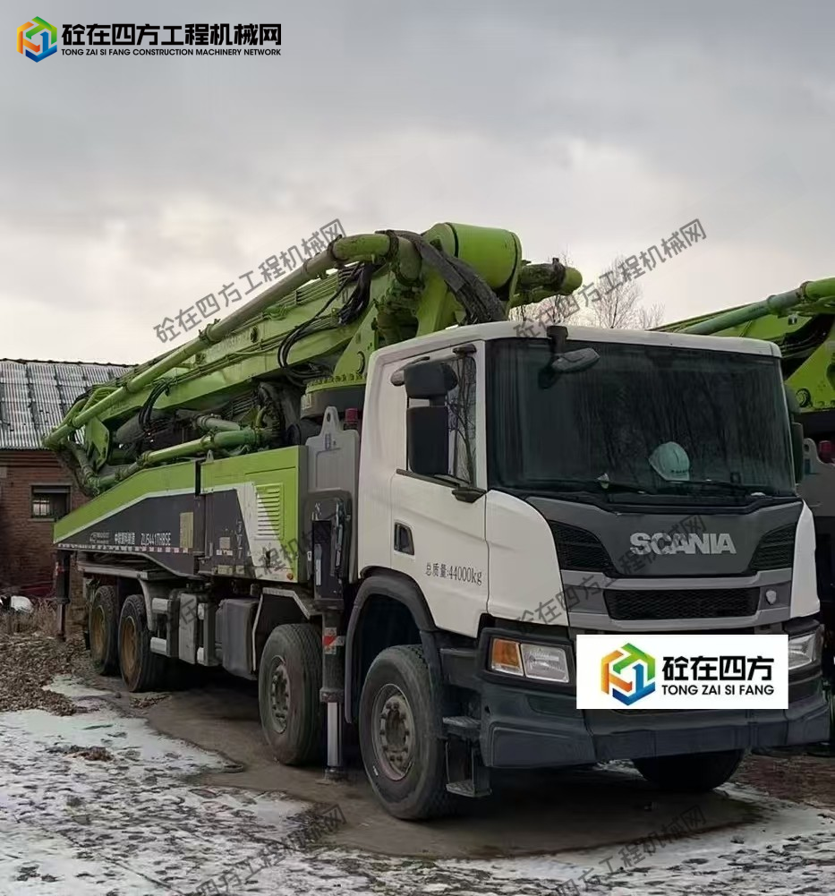 https://images.tongzsf.com/tong/truck_machine/20251212/1693bb352d6fa6.jpg