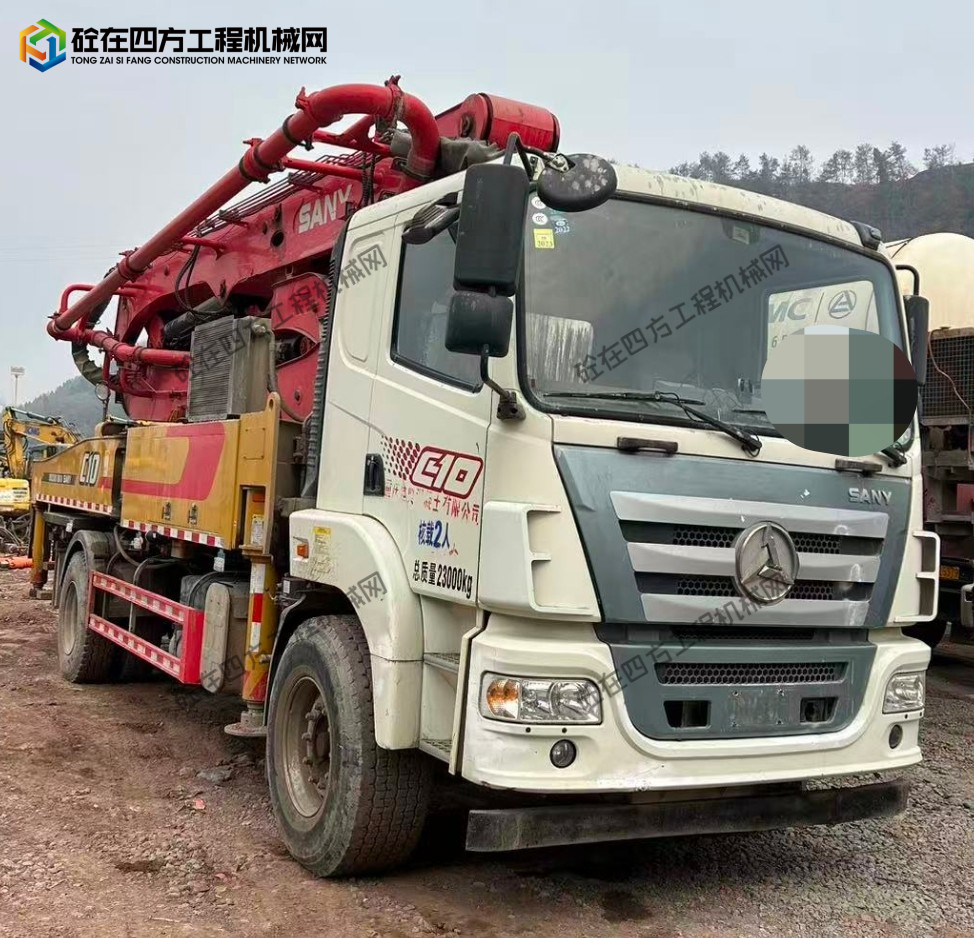 https://images.tongzsf.com/tong/truck_machine/20251216/169417cbc85d98.jpg