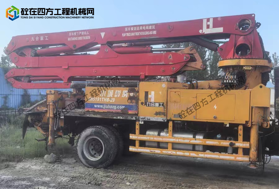 https://images.tongzsf.com/tong/truck_machine/20251222/16948b440c7e4b.jpg